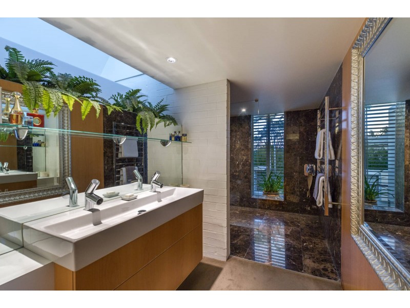 36 Laurel Avenue, Chelmer QLD 4068