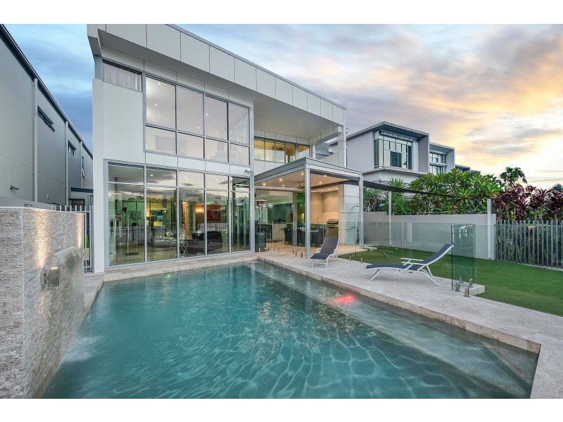 31 Waterline Cres, Bulimba QLD 4171