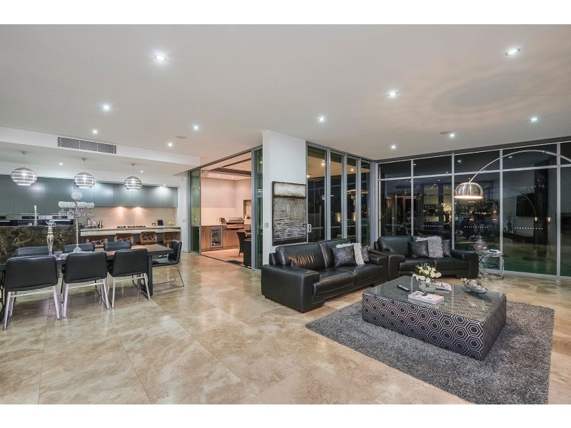 31 Waterline Cres, Bulimba QLD 4171