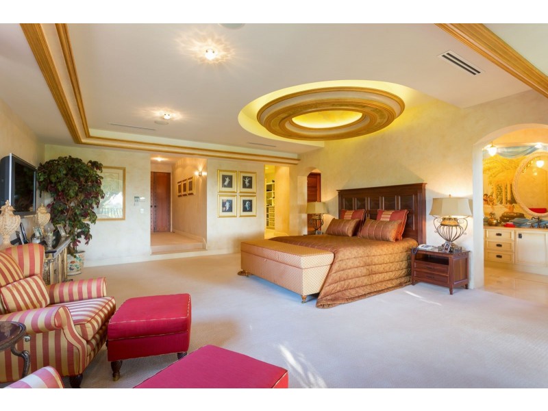 8 Emma Place, Fig Tree Pocket QLD 4069