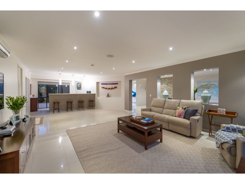 280 Sugars Road, Anstead QLD 4070