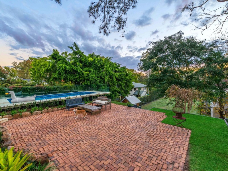 145 Laurel Avenue, Chelmer QLD 4068