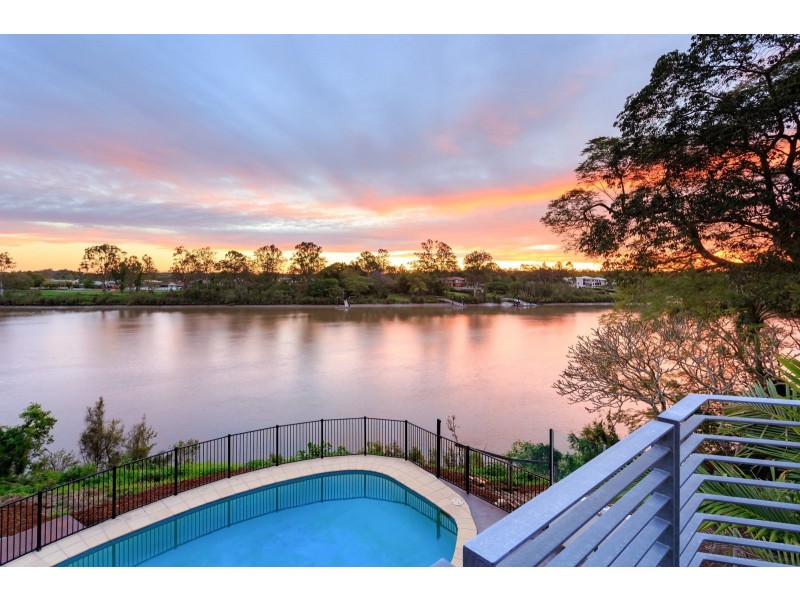 55 Ivy Street, Indooroopilly QLD 4068