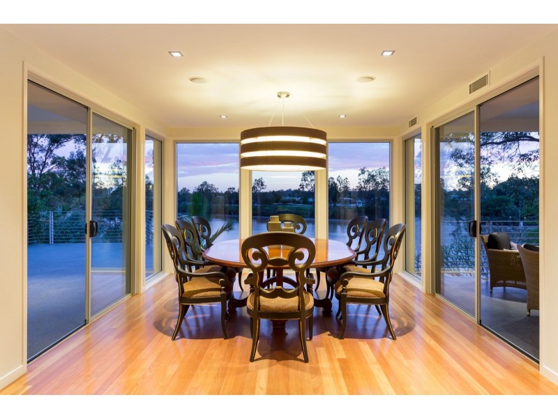 55 Ivy Street, Indooroopilly QLD 4068