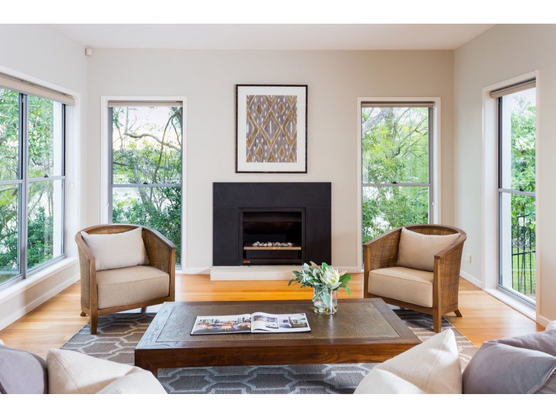 55 Ivy Street, Indooroopilly QLD 4068