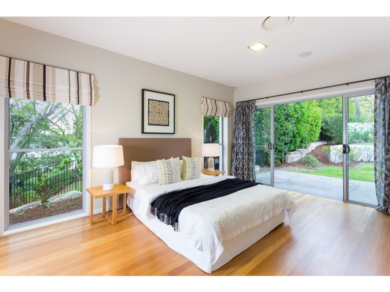 55 Ivy Street, Indooroopilly QLD 4068