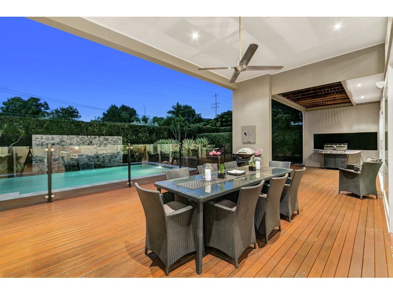 35 Marlborough St, Sherwood QLD 4075