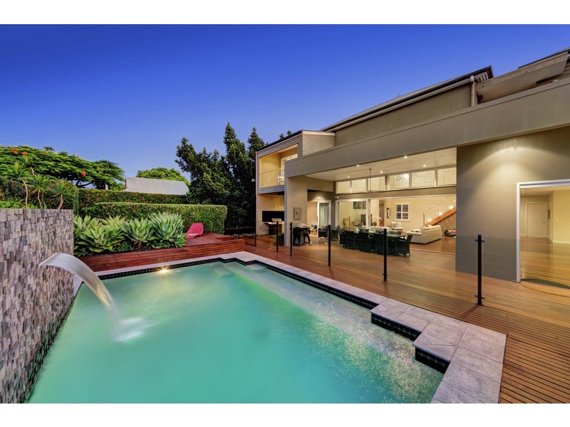 35 Marlborough St, Sherwood QLD 4075