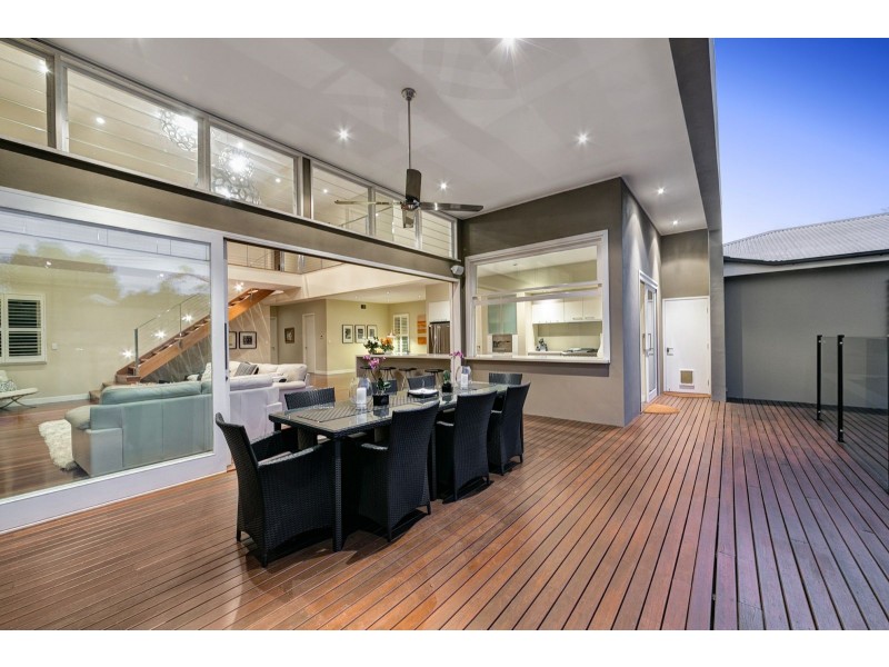 35 Marlborough St, Sherwood QLD 4075