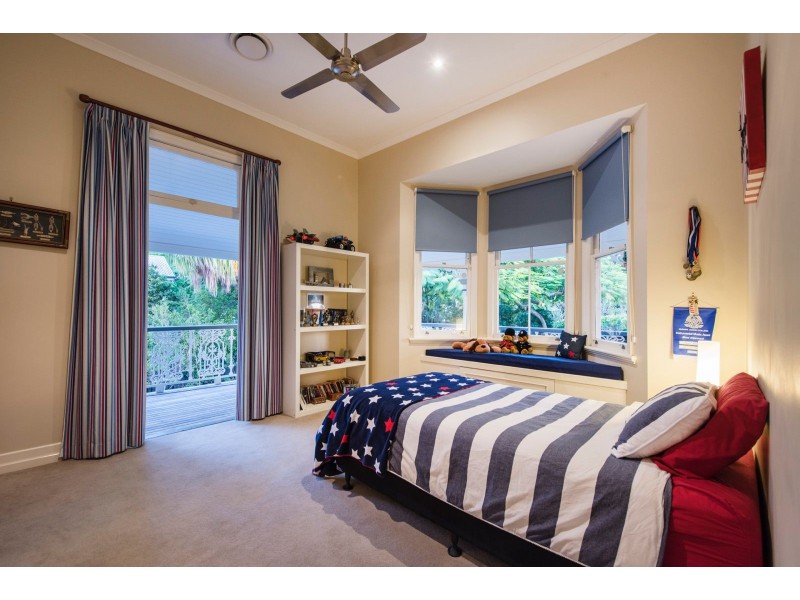 35 Marlborough St, Sherwood QLD 4075