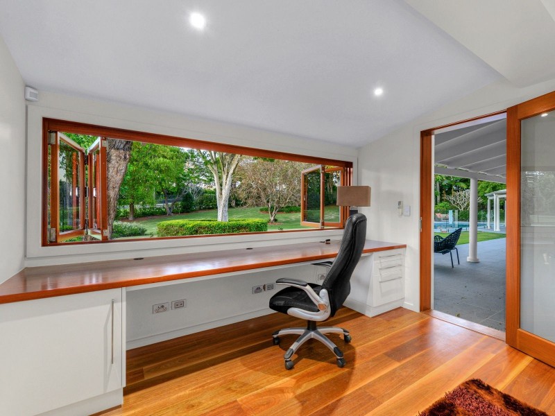 9 Ningana Street, Fig Tree Pocket QLD 4069