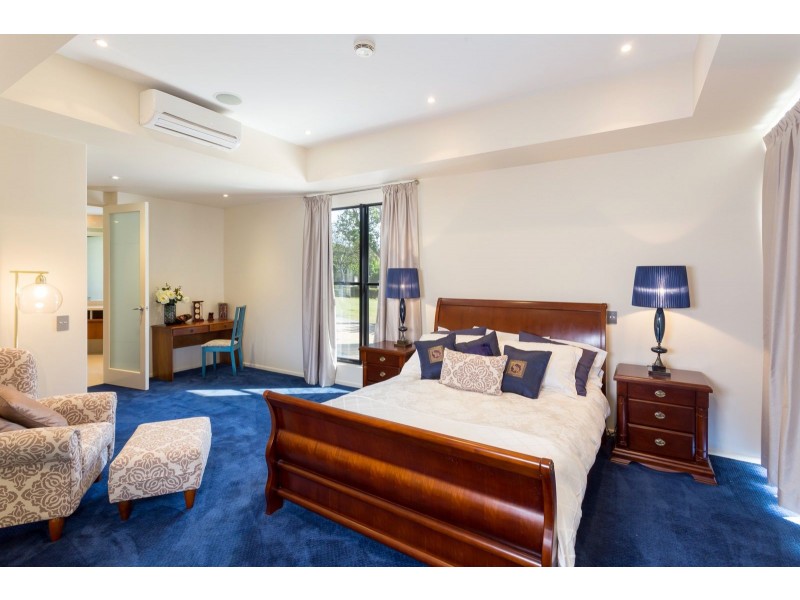 36 Needham Street, Fig Tree Pocket QLD 4069