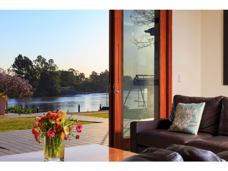 24 Astolat Street, Yeronga QLD 4104