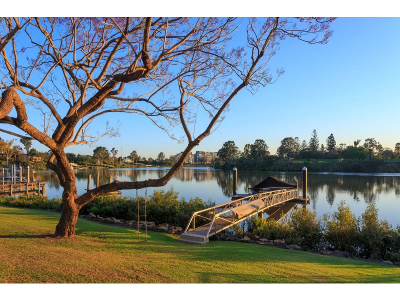 24 Astolat Street, Yeronga QLD 4104