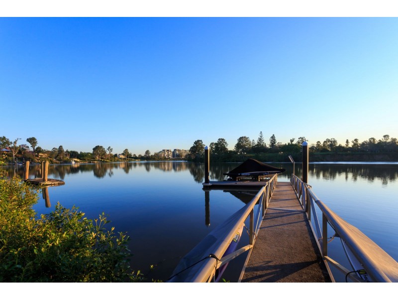 24 Astolat Street, Yeronga QLD 4104