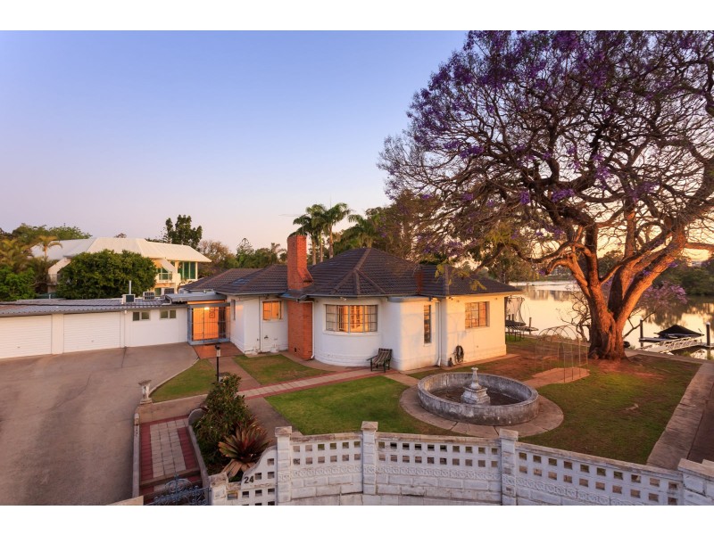 24 Astolat Street, Yeronga QLD 4104