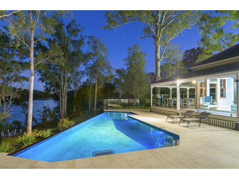 38a Scenic Road, Kenmore QLD 4069