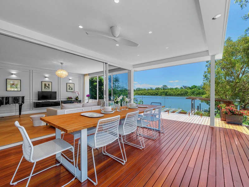 65 Brisbane Corso, Fairfield QLD 4103