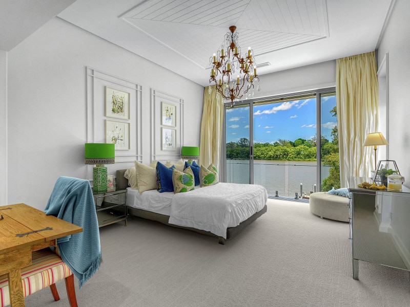 65 Brisbane Corso, Fairfield QLD 4103