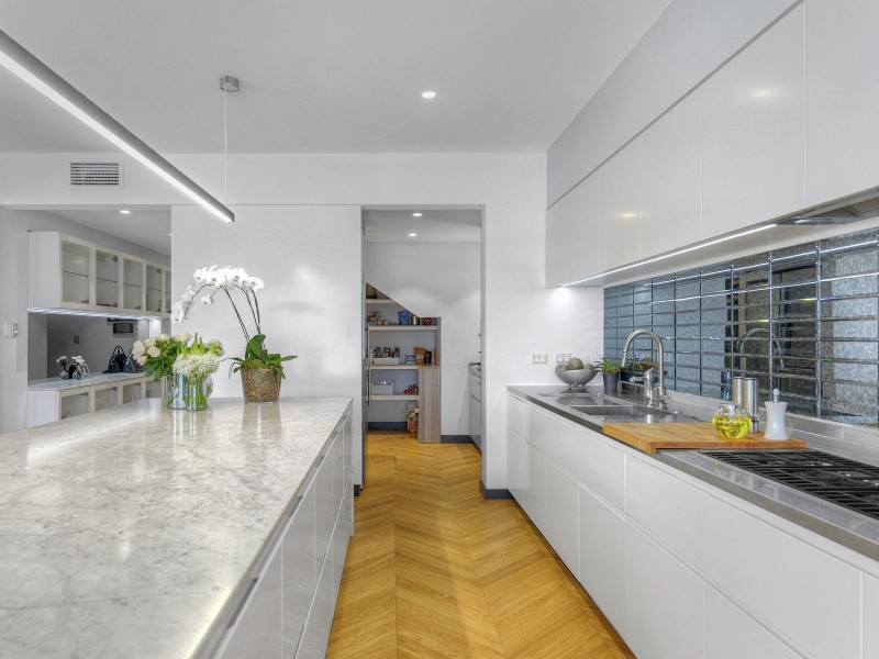 65 Brisbane Corso, Fairfield QLD 4103