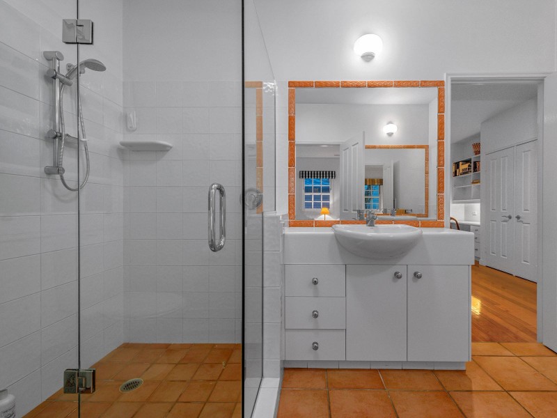 127 Laurel Avenue, Chelmer QLD 4068