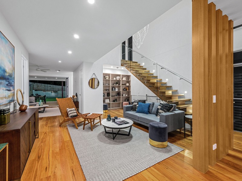 101 Lambert Road, Indooroopilly QLD 4068