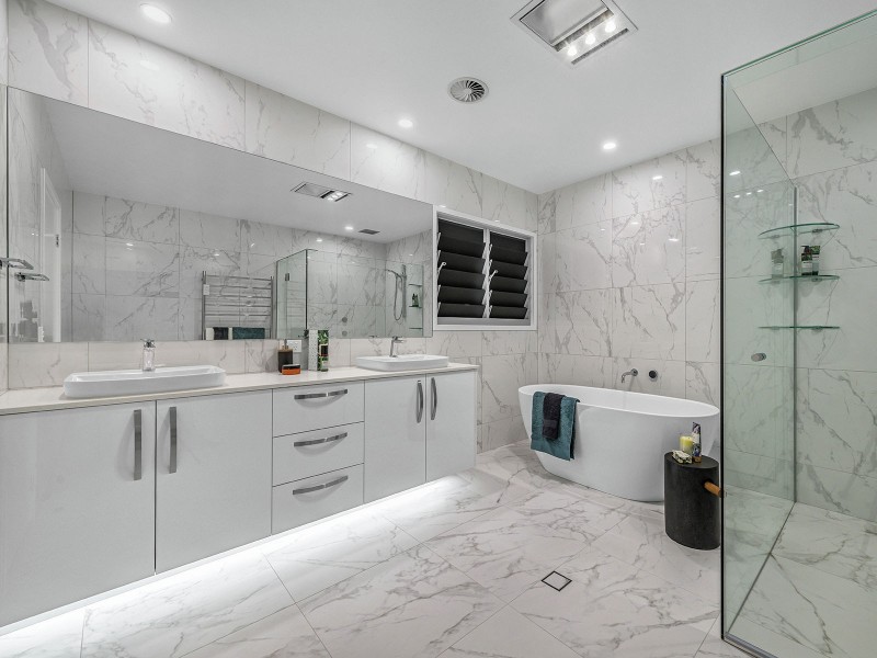 101 Lambert Road, Indooroopilly QLD 4068