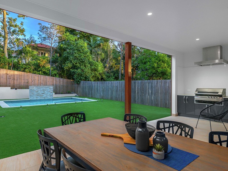 101 Lambert Road, Indooroopilly QLD 4068