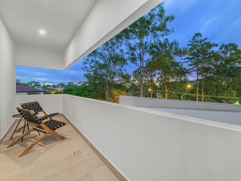 101 Lambert Road, Indooroopilly QLD 4068