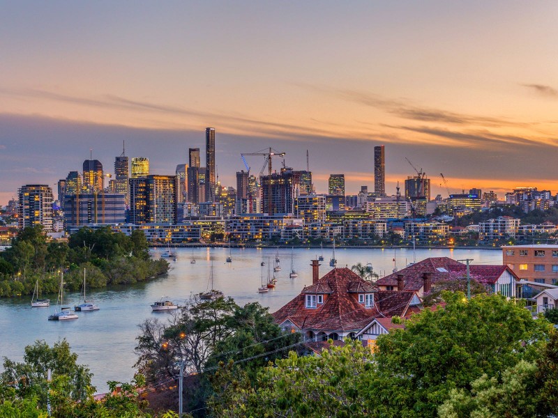 62 Crescent Road, Hamilton QLD 4007