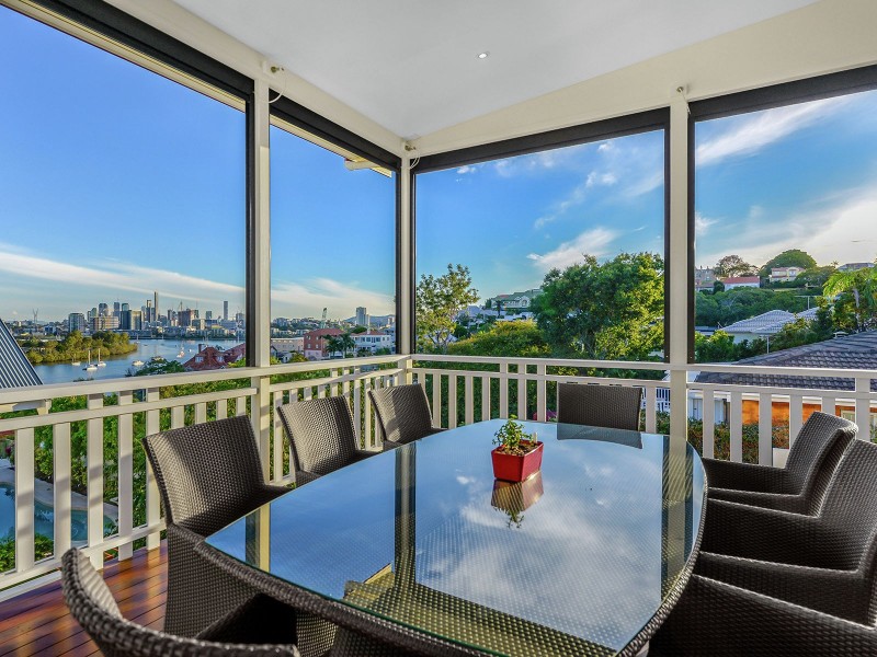 62 Crescent Road, Hamilton QLD 4007