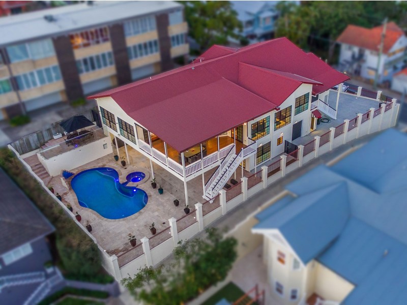 62 Crescent Road, Hamilton QLD 4007