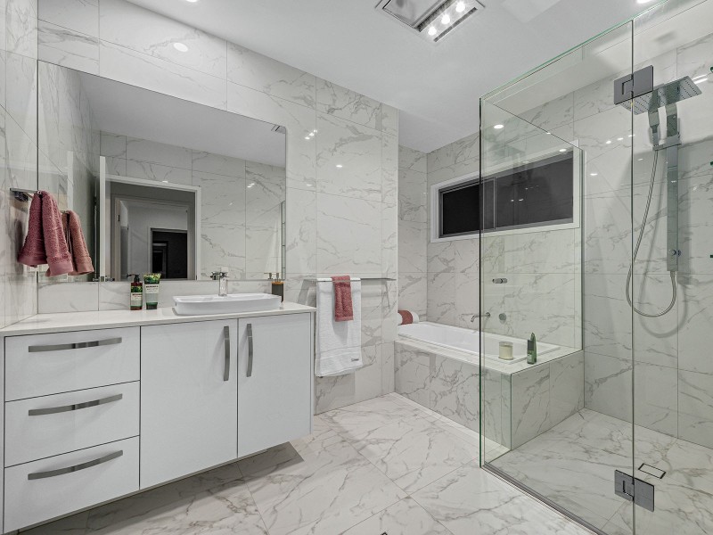 103 Lambert Road, Indooroopilly QLD 4068