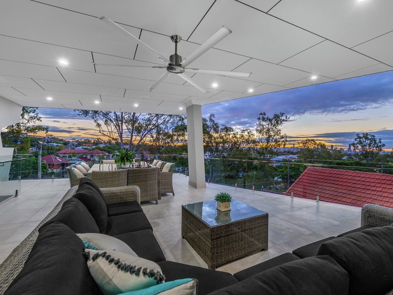 22 Procyon Street, Coorparoo QLD 4151