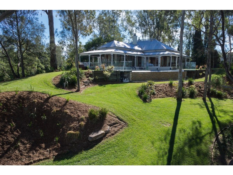 38a Scenic Road, Kenmore QLD 4069