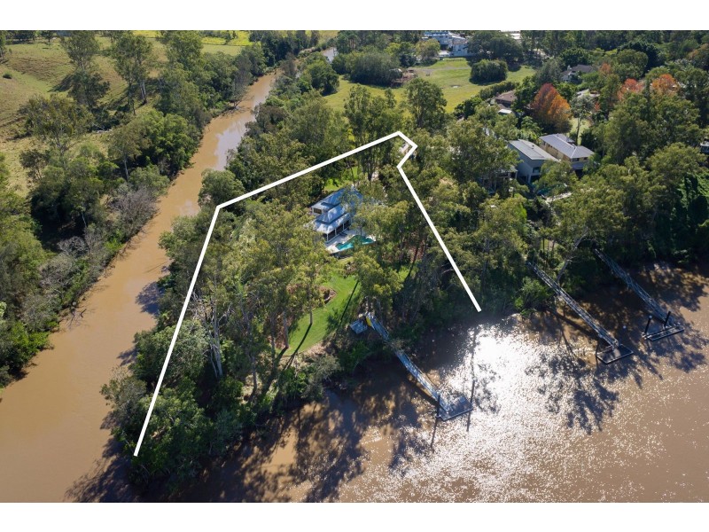 38a Scenic Road, Kenmore QLD 4069