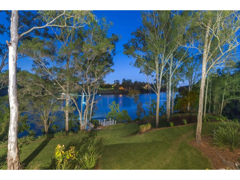 38a Scenic Road, Kenmore QLD 4069