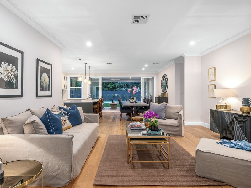 70 Laurel Avenue, Chelmer QLD 4068