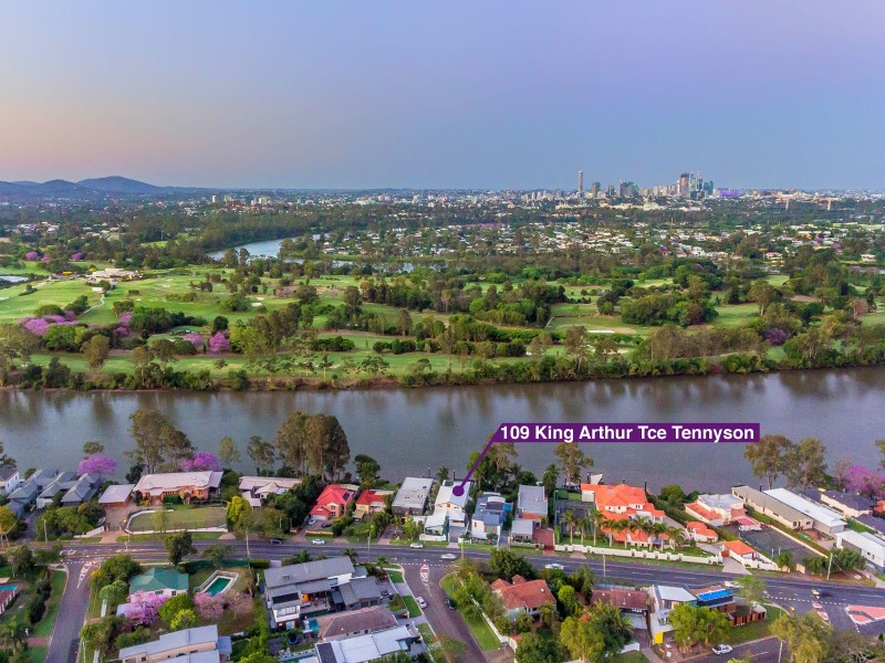 109 King Arthur Terrace, Tennyson QLD 4105