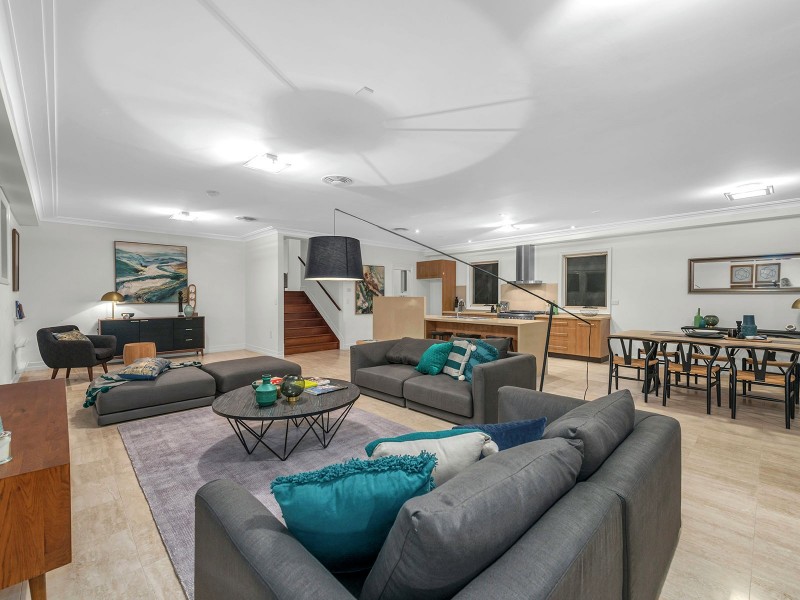 109 King Arthur Terrace, Tennyson QLD 4105