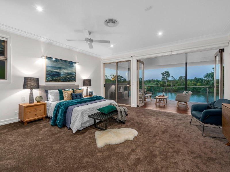 109 King Arthur Terrace, Tennyson QLD 4105