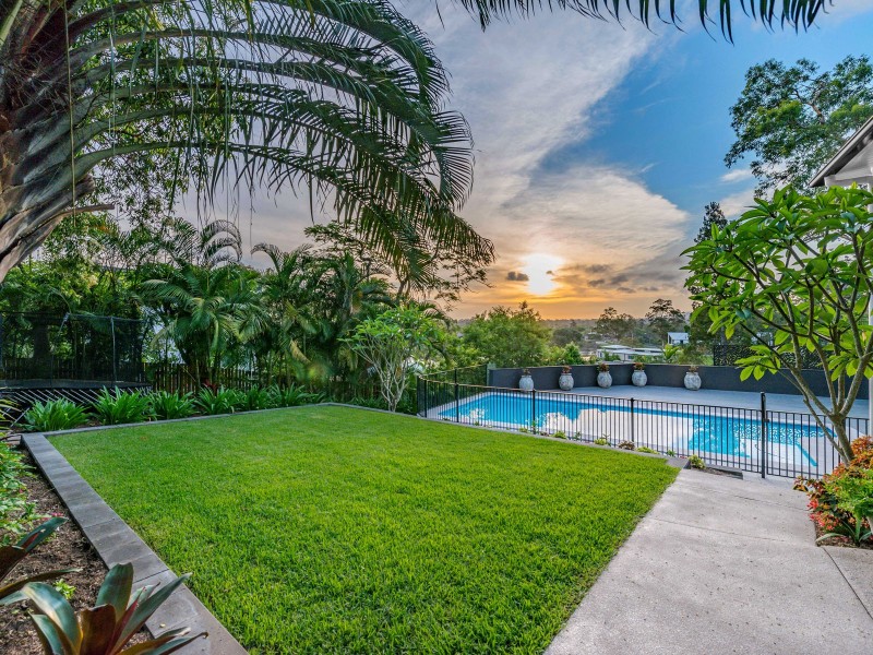 23 Lily Street, Indooroopilly QLD 4068