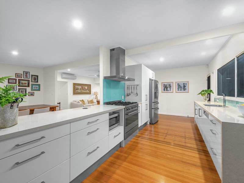 23 Lily Street, Indooroopilly QLD 4068