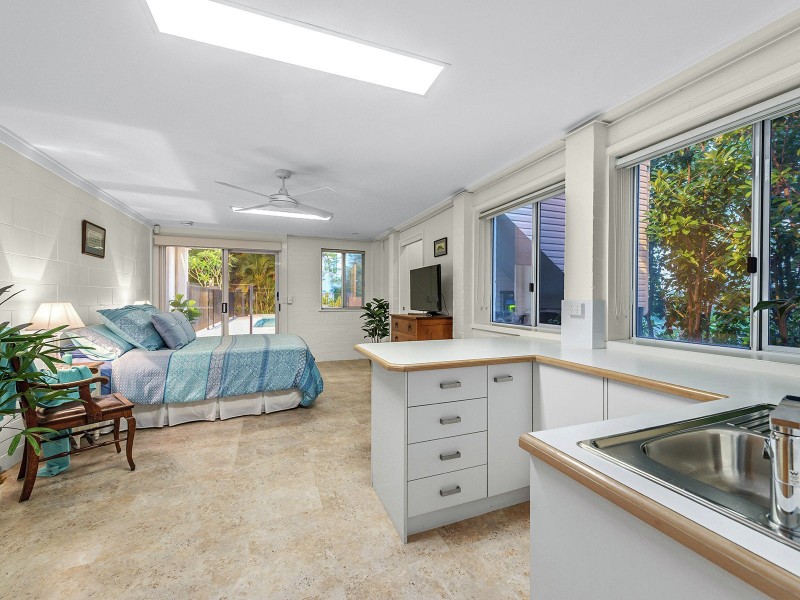 23 Lily Street, Indooroopilly QLD 4068