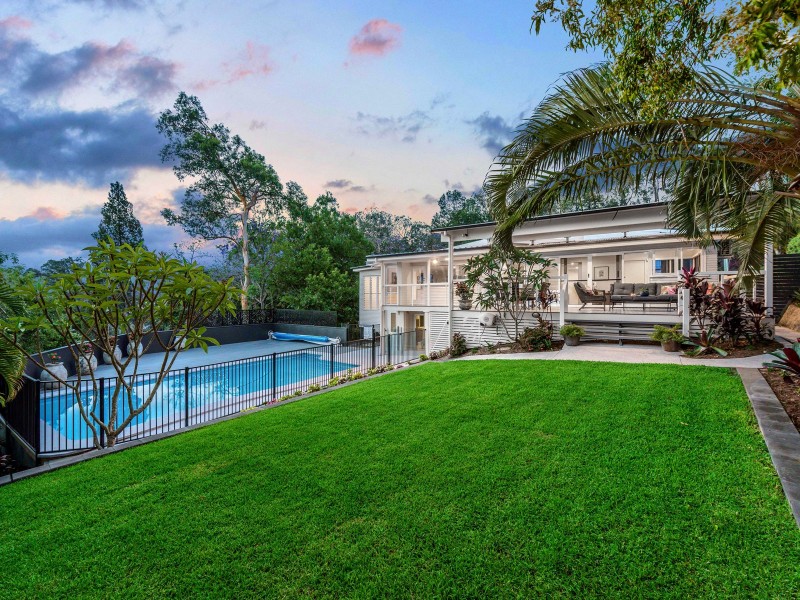 23 Lily Street, Indooroopilly QLD 4068