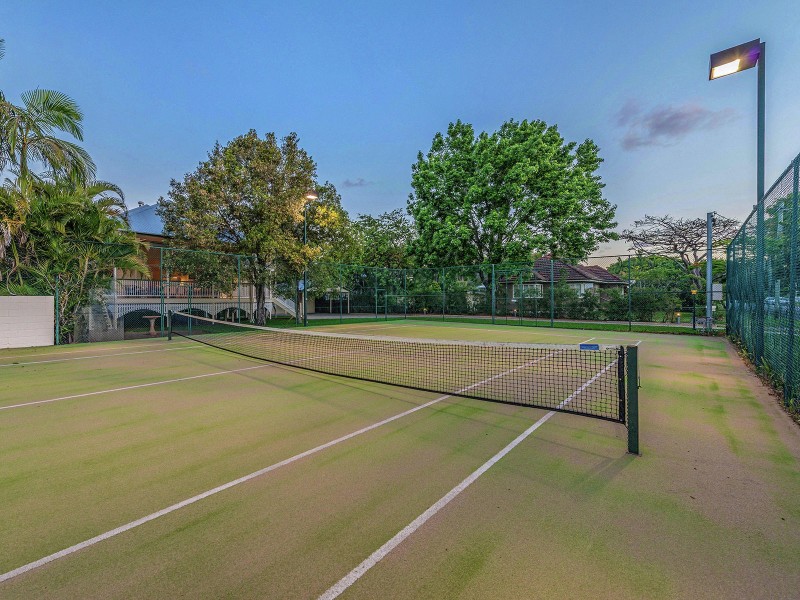 56 Victoria Avenue, Chelmer QLD 4068