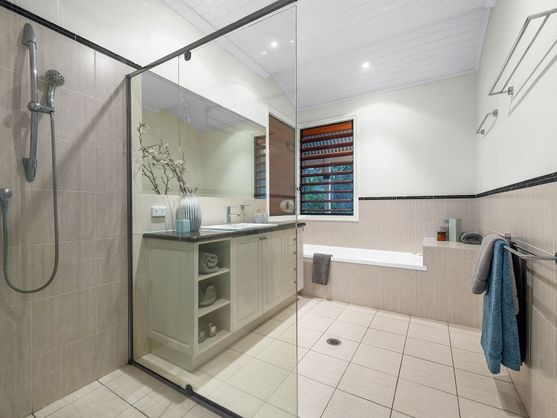 56 Victoria Avenue, Chelmer QLD 4068