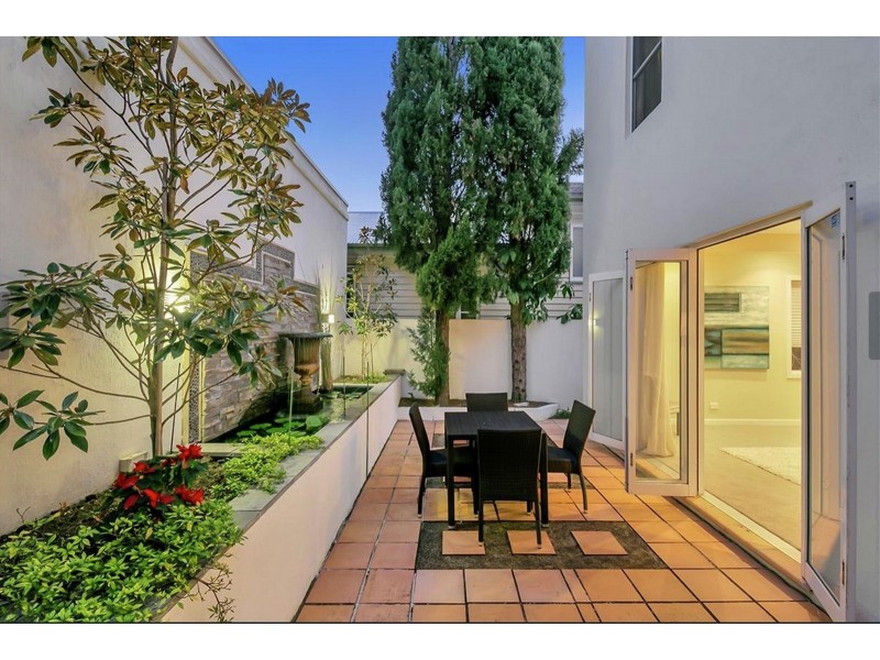 37 Twigg Street, Indooroopilly QLD 4068