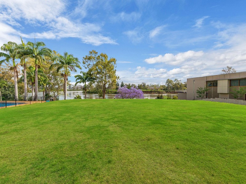 24 Astolat  Street, Yeronga QLD 4104