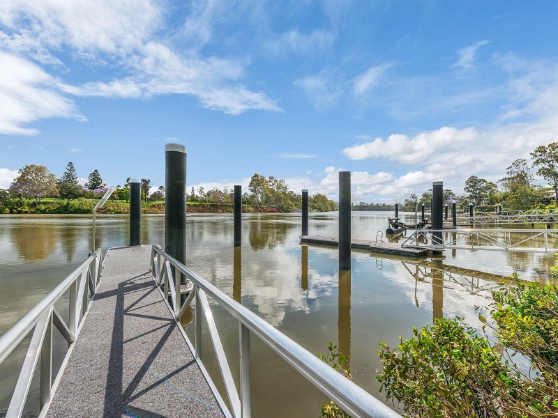 24 Astolat  Street, Yeronga QLD 4104